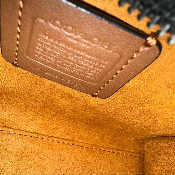 Coach Andrea Mini Carryall - Picture 5 of 9